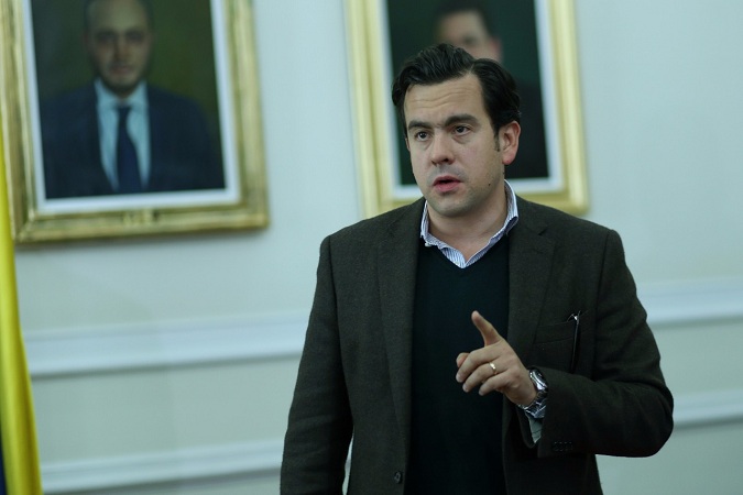 Presidente de la Cámara, Rodrigo Lara, anuncia plan de choque para proyectos Fast Track