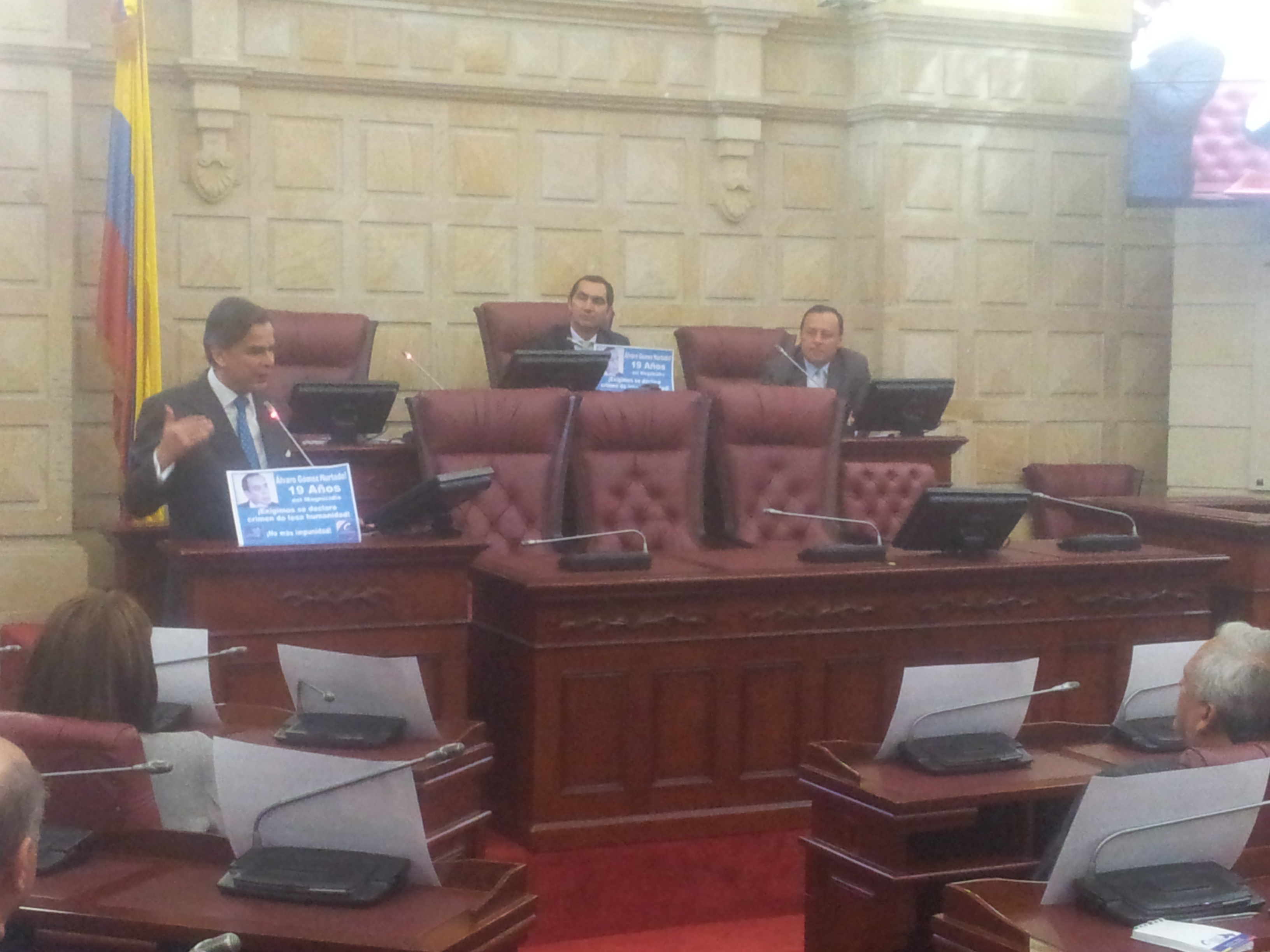 Ceremonia en Conmemoración del décimo noveno aniversario de la muerte del Dr. Álvaro Gómez, por parte del Partido Conservador