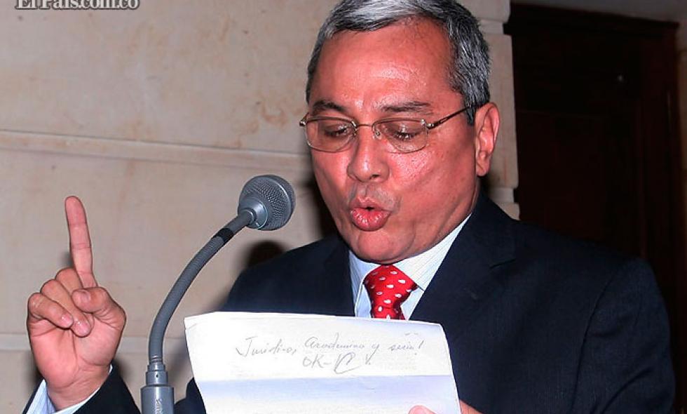 Llamado a juicio de indignidad exmagistrado Henry Villarraga