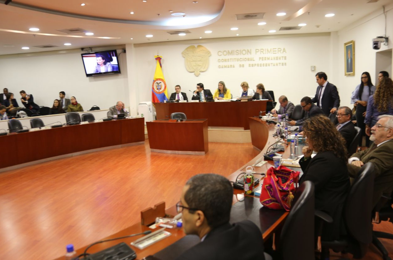 Aprueban Oficina técnica Presupuestal y aplazan nueva composición de comisiones de Congreso