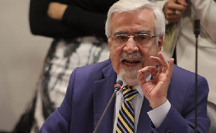 “La Fiscalía juega a engavetar, en cambio el Congreso resolvió destapar”: Navas Talero