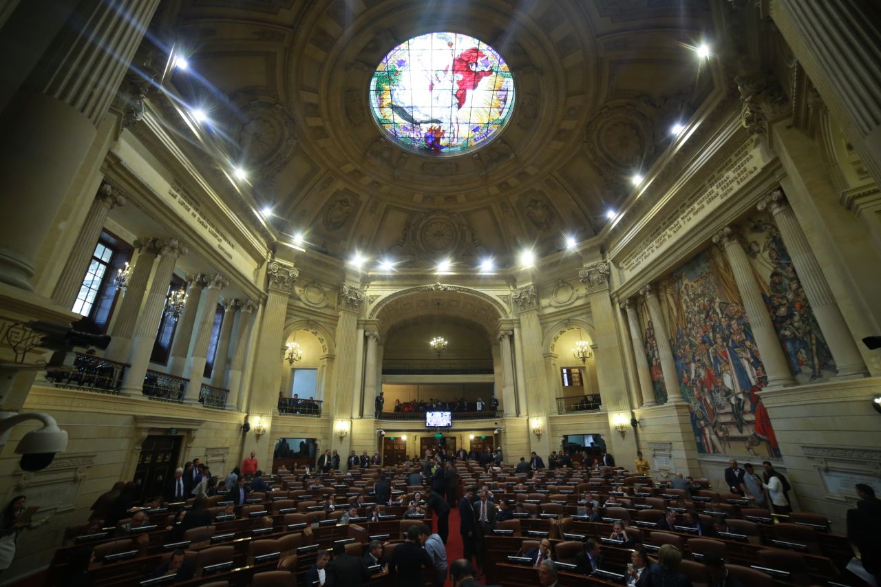 Cámara examina manejo de los recursos de la JEP y del Proceso de paz
