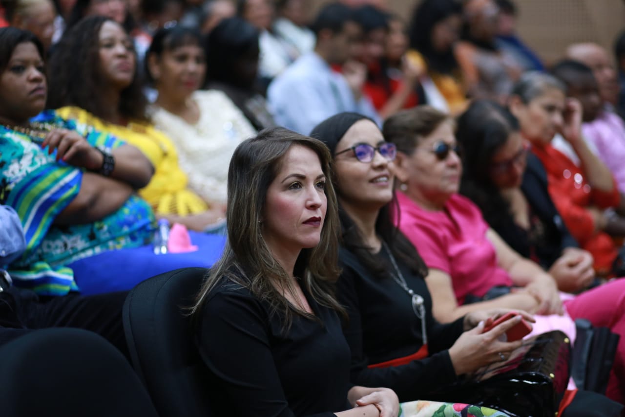 Empoderamiento de la Mujeres, resaltado en el Congreso de la República
