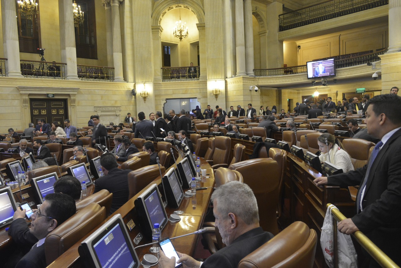 Capitalización de Satena y Cali como Distrito Especial, a sanción presidencial