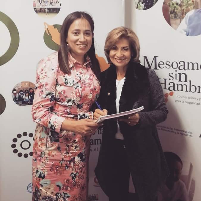 Betty Zorro acaba de firmar su ingreso al frente Parlamentario contra el hambre en América Latina y El Caribe, de la Organización de Naciones Unidas para la Alimentación y la Agricultura - FAO.
