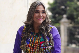 Foto directora adminstrativa carolina carrillo