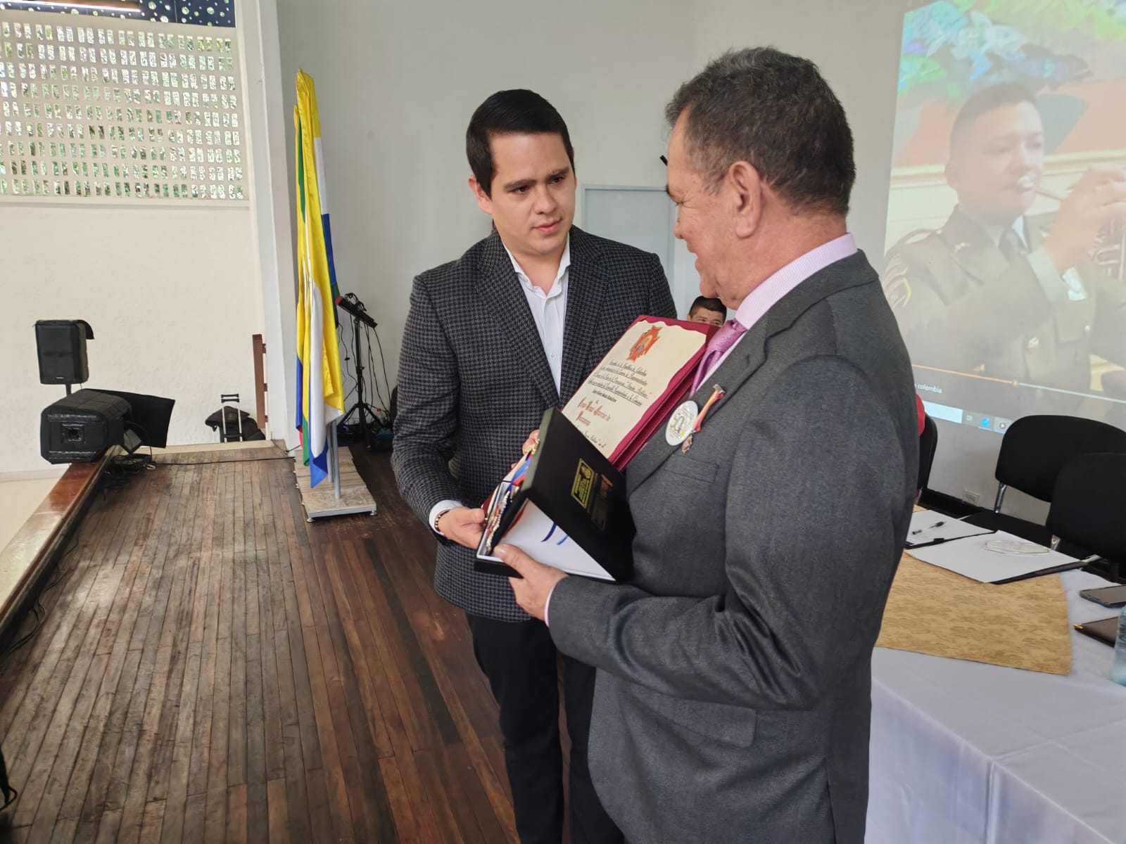 VISITAS, EVENTOS Y CONDECORACIONES MAYO 2025