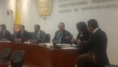 Mesa directiva Comisión Quinta: Comprometidos con la vida y la Paz.