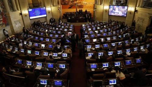 Plenaria aprueba ponencia positiva en reforma política 