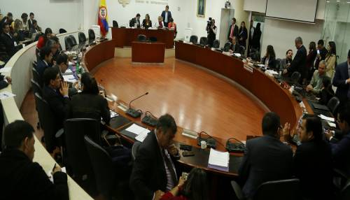 Aprueban limitar reelección para Congreso, Asambleas y Concejos