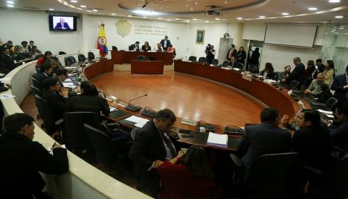 En Comisión Primera piden no polarizar más al país frente a la JEP
