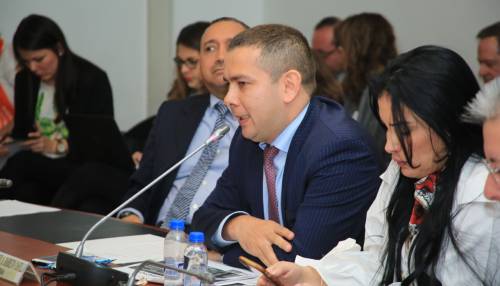 Enérgica defensa de Miguel Barreto a textileros y confeccionistas en el Congreso
