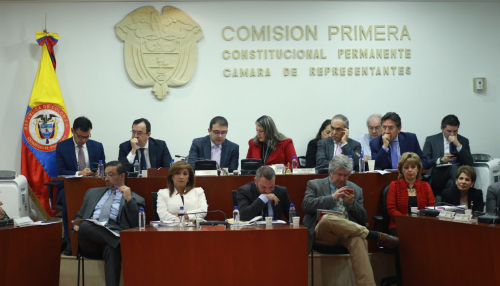 Pulso en la Cámara entre representantes y gobierno por recursos de la Paz