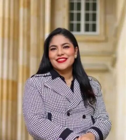 Nesly Edilma Rey Cruz