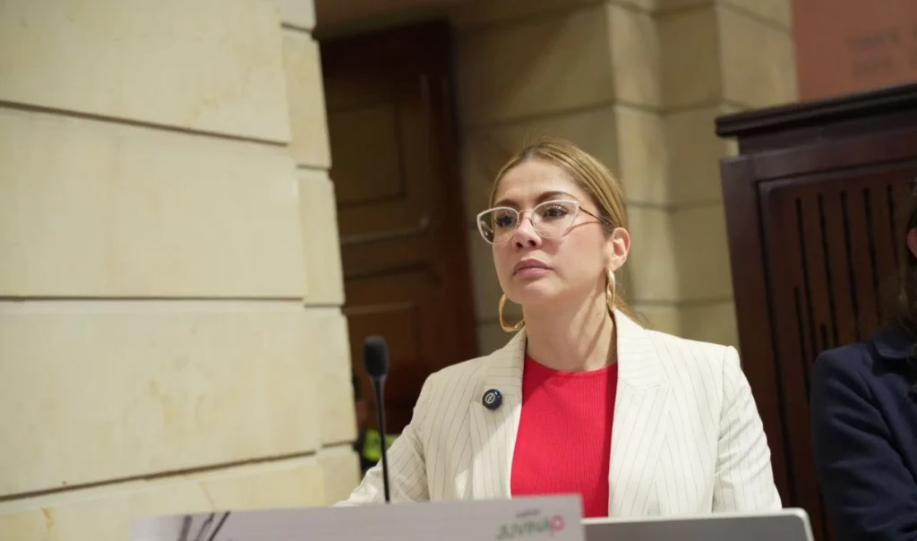 Mejor camino para beneficiarios del ICETEX y nuevas denuncias